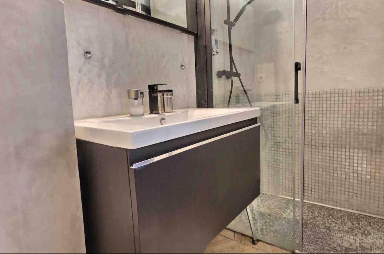 Beautiful Fully Renovated Centrally Located Studio Monte Carlo Luaran gambar